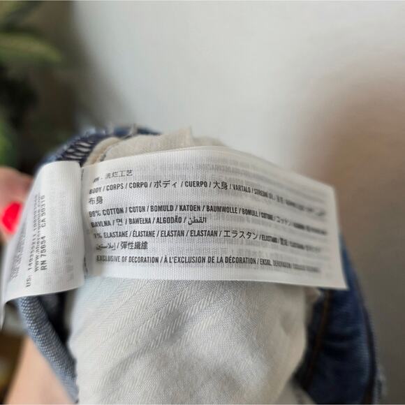 ABERCROMBIE & FITCH The Mom Short High Rise Distressed Festival Plus Size 36/22 - Picture 8 of 10